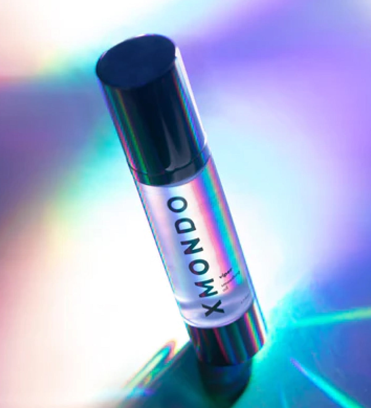 Artistic photograph of XMONDO Viper Smoothing Oil product bottle